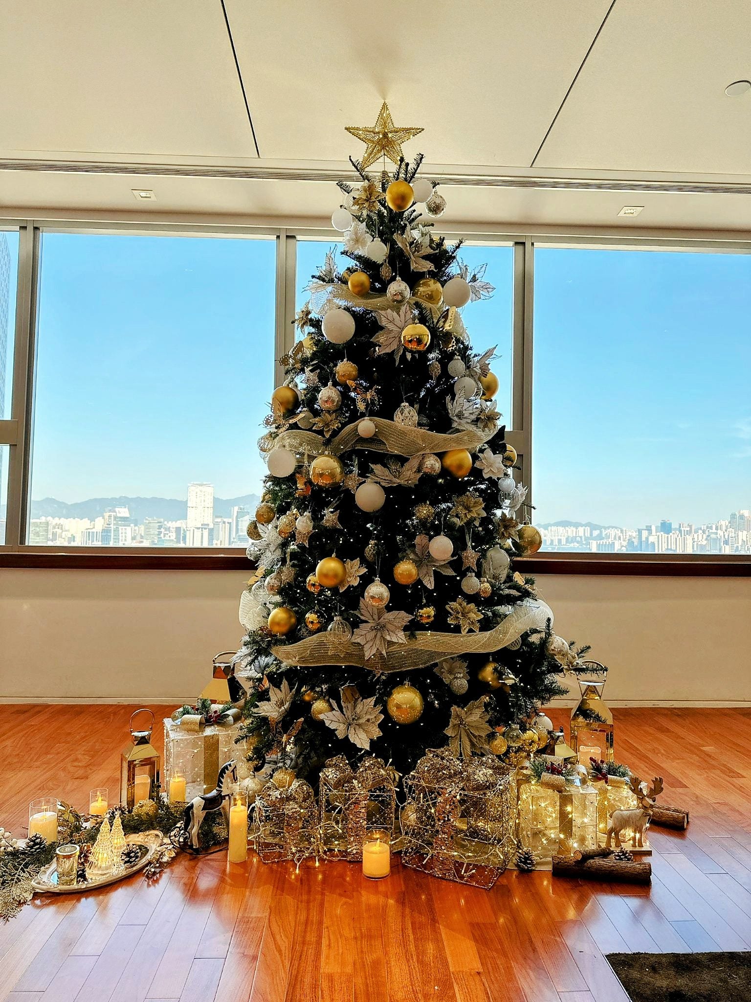 A decorated Christmas tree in a Hong Kong office